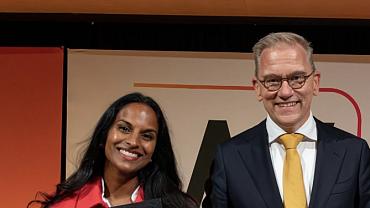 ingrid kuiken met de minister van onderwijs